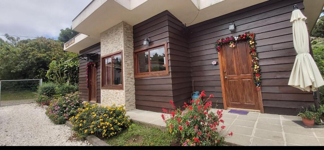 Appartamento Cabina Monteverde Soan De Montana Esterno foto
